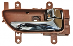 Manija Int Murano 2006-2007-2008 Cafe/ Cromo Del/ Trasera Plastico 2218 Der