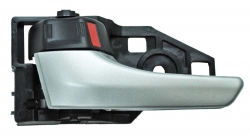 Manija Int Camry Le/ Se  2012-2013-2014/ Prius2011-2012 Negro/ Plata Del/ Trasera Plastico Izq
