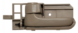 Manija Int Corolla 2003-2008/ Hiace 2006-2012/ Hilux/ Tacoma 05-15 Beige Plastico Izq