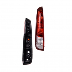 Par Calaveras  Nissan Xtrail Roja/Blanco 2002 2003 2004 Depo