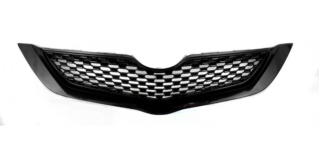 Parrilla Negra 4Ptas Toyota Yaris Sedan 2009 2015